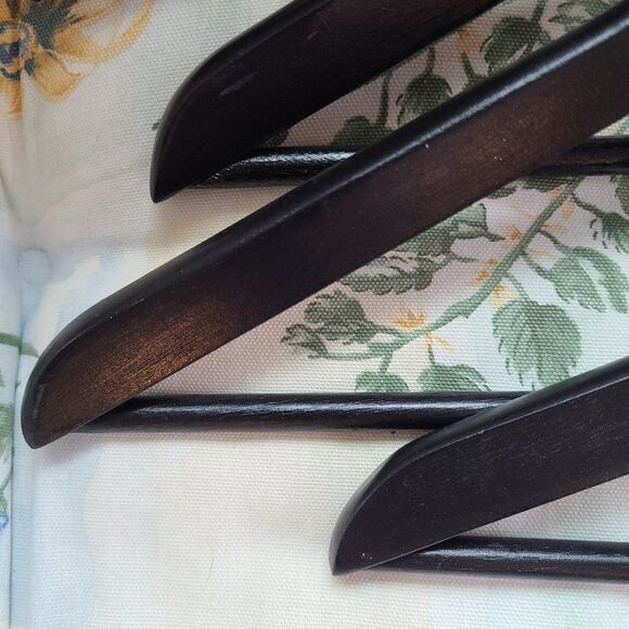 Set of Four Wooden Wood Blazer Jacket Shirts Pants Clothes Hangers - Picture 5 of 8